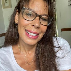 Meet your Posher, Paula